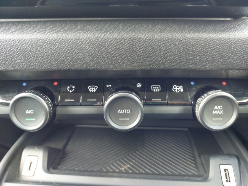Used Citroen C4 2022 for sale - 76083492: Photo 13