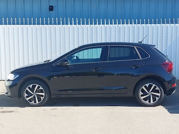 Used Volkswagen Polo 2024 for sale - 79336175: Photo