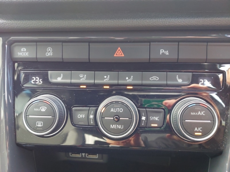 Used Volkswagen T-Roc 2019 for sale - 77889572: Photo 19