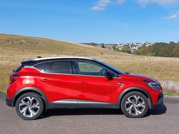 Used Renault Captur 2022 for sale - 76103237: Photo