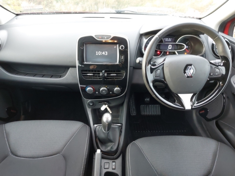 Used Renault Clio 2016 for sale - 76726388: Photo 2