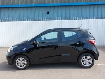 Used Hyundai i10 2018 for sale - 79218600: Photo