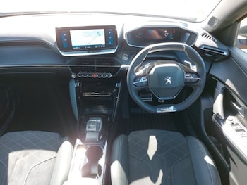 Used Peugeot 2008 2022 for sale - 75463407: Photo