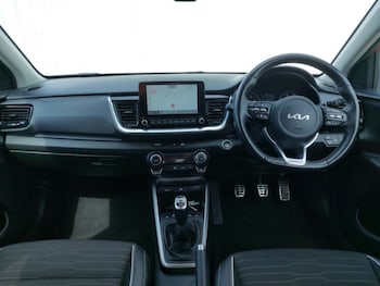 Used Kia Stonic 2023 for sale - 79235614: Photo