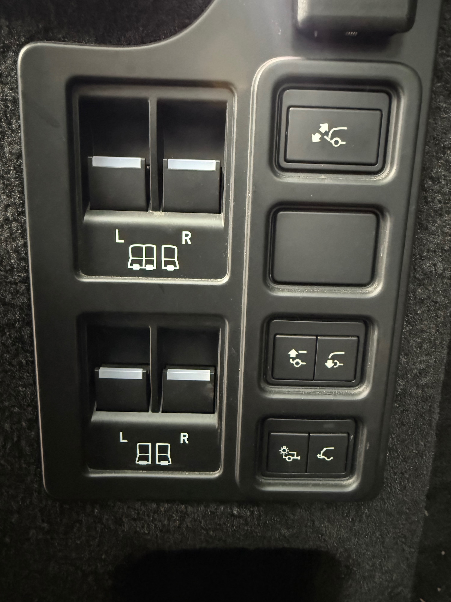 Used Land Rover Discovery 2021 for sale - 78031353: Photo 13