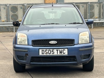 Used Ford Fusion 2005 for sale - 77781306: Photo