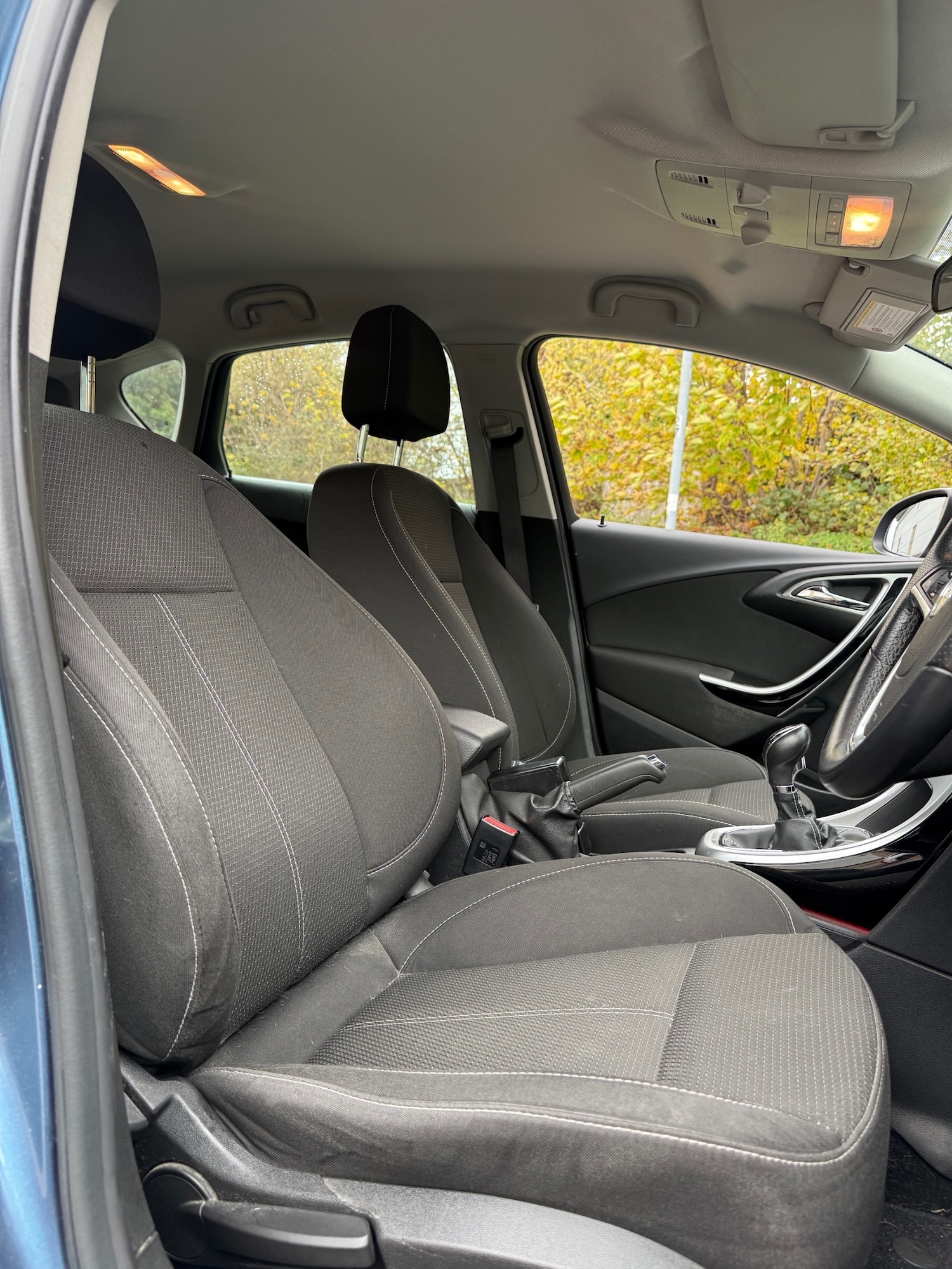 Used Vauxhall Astra 2012 for sale - 76555333: Photo 11