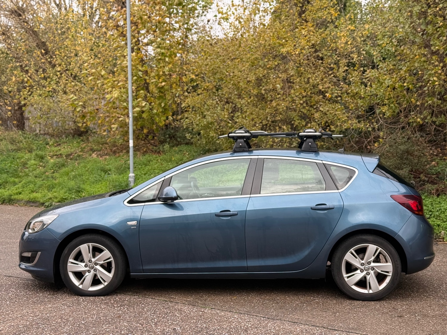 Used Vauxhall Astra 2012 for sale - 76555333: Photo 5