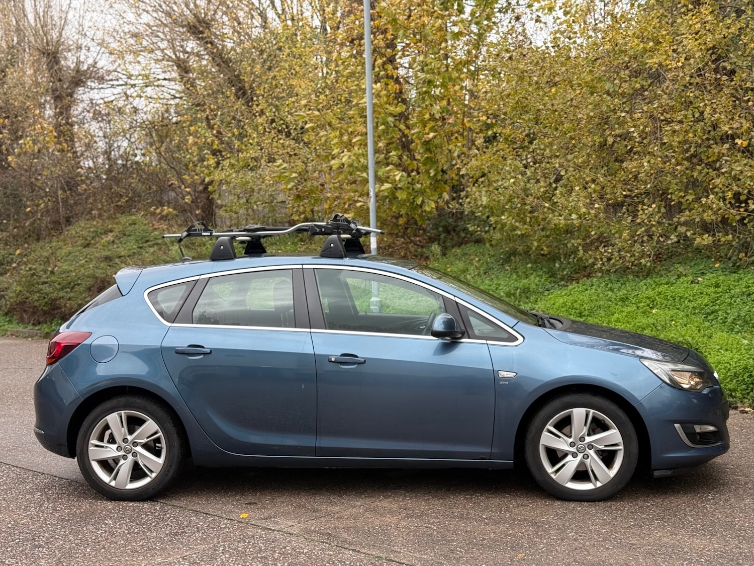Used Vauxhall Astra 2012 for sale - 76555333: Photo 6
