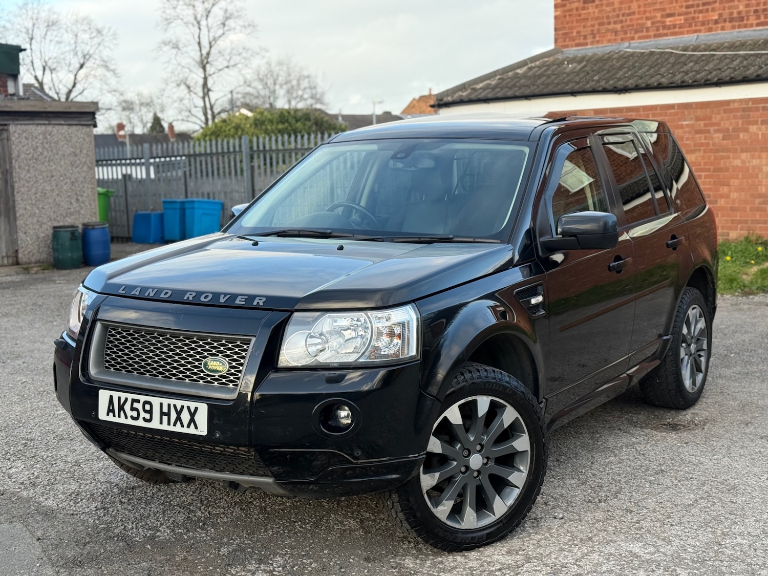Used Land Rover Freelander 2009 for sale - 78070738: Photo 2