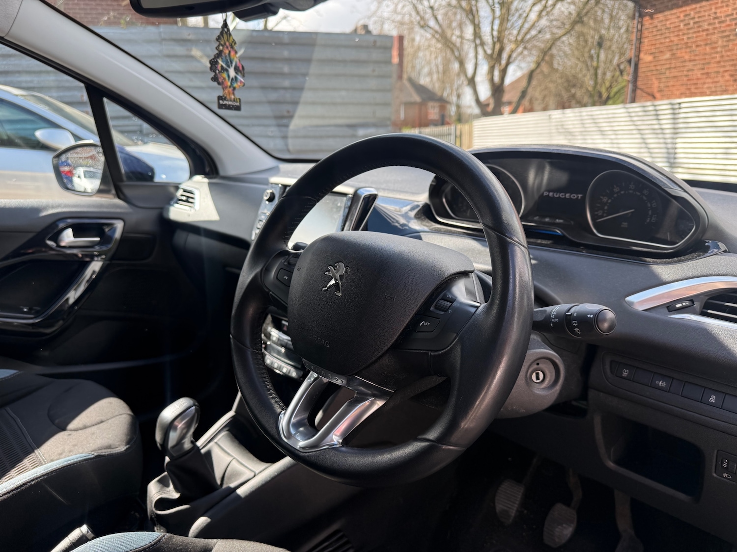 Used Peugeot 208 2014 for sale - 78134919: Photo 8