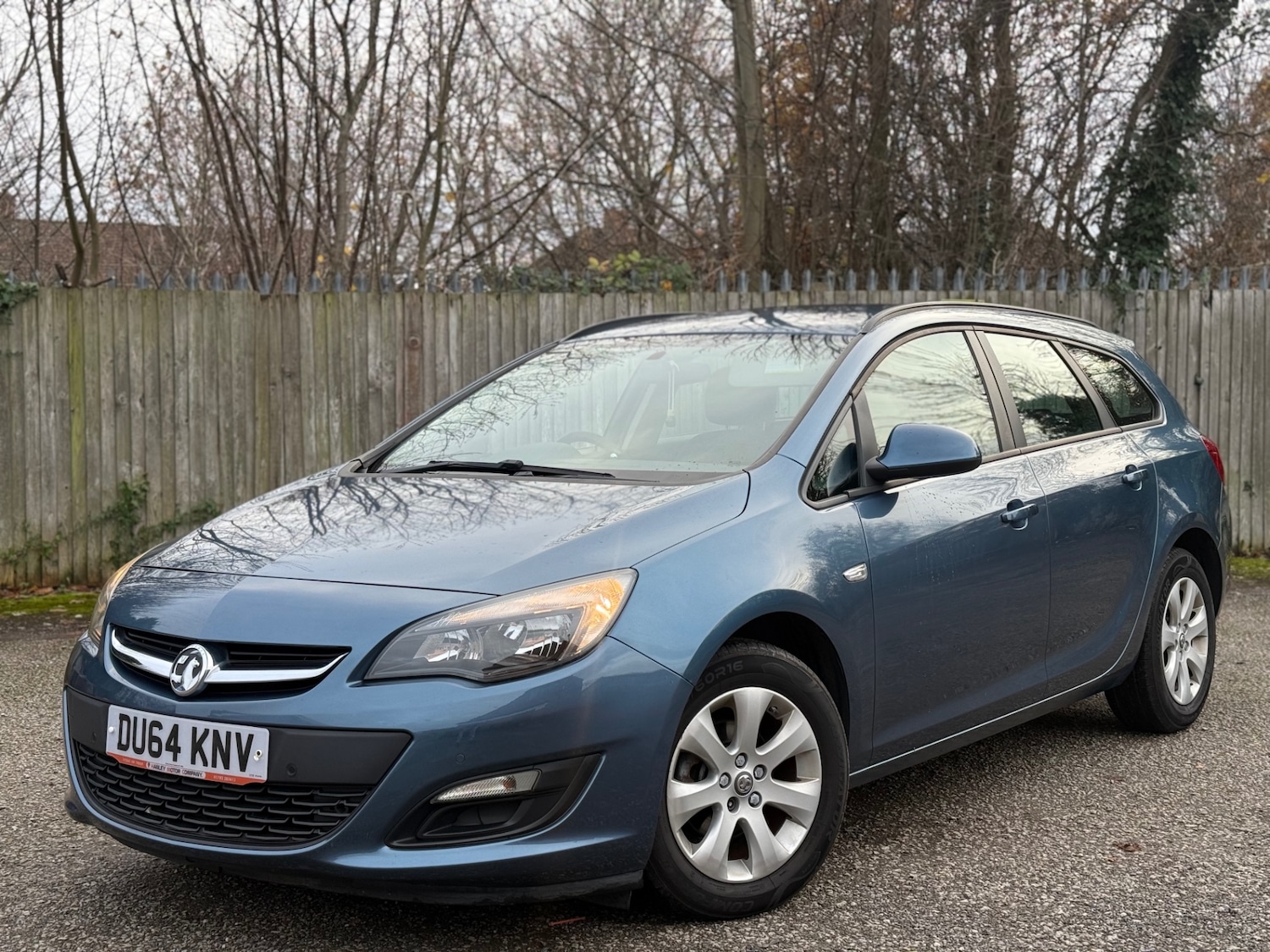 Used Vauxhall Astra 2014 for sale - 76860795: Photo 2