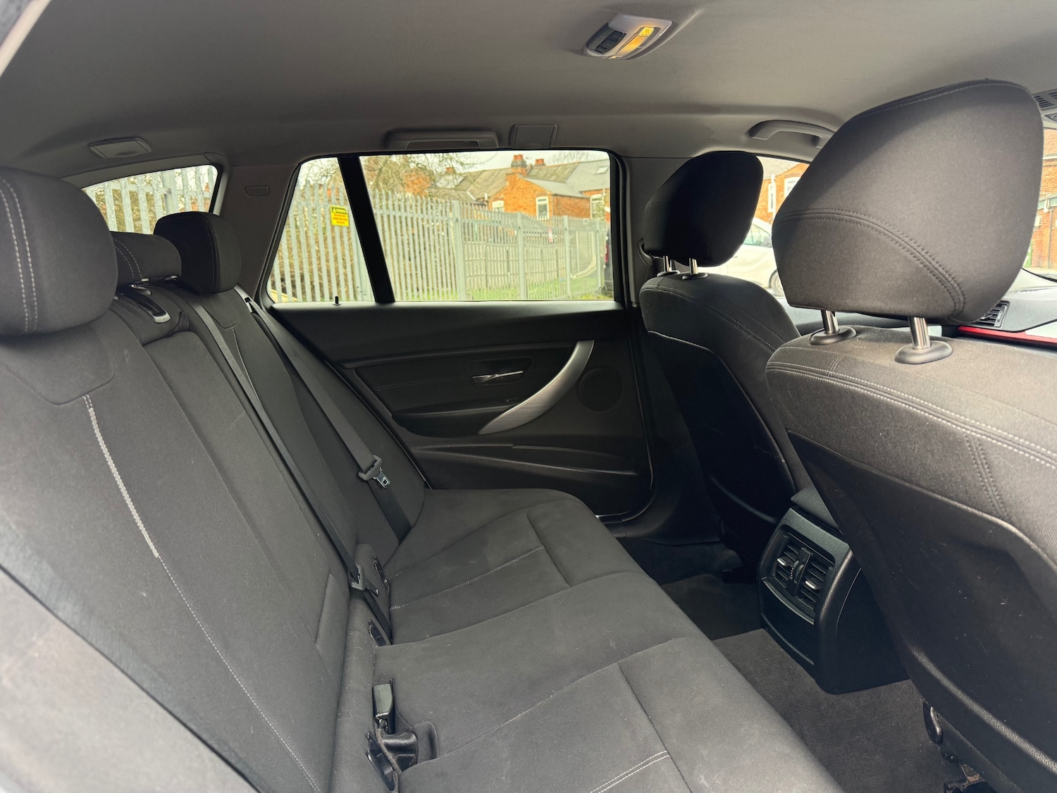 Used BMW 3 Series 2015 for sale - 77632616: Photo 9