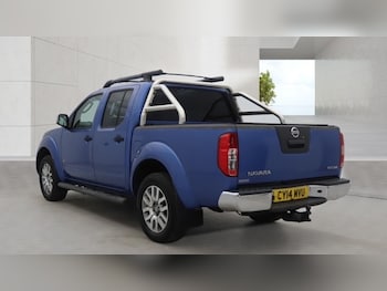 Used Nissan Navara 2014 for sale - 79130145: Photo