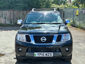 Used Nissan Navara 2015 for sale - 78836483: Photo