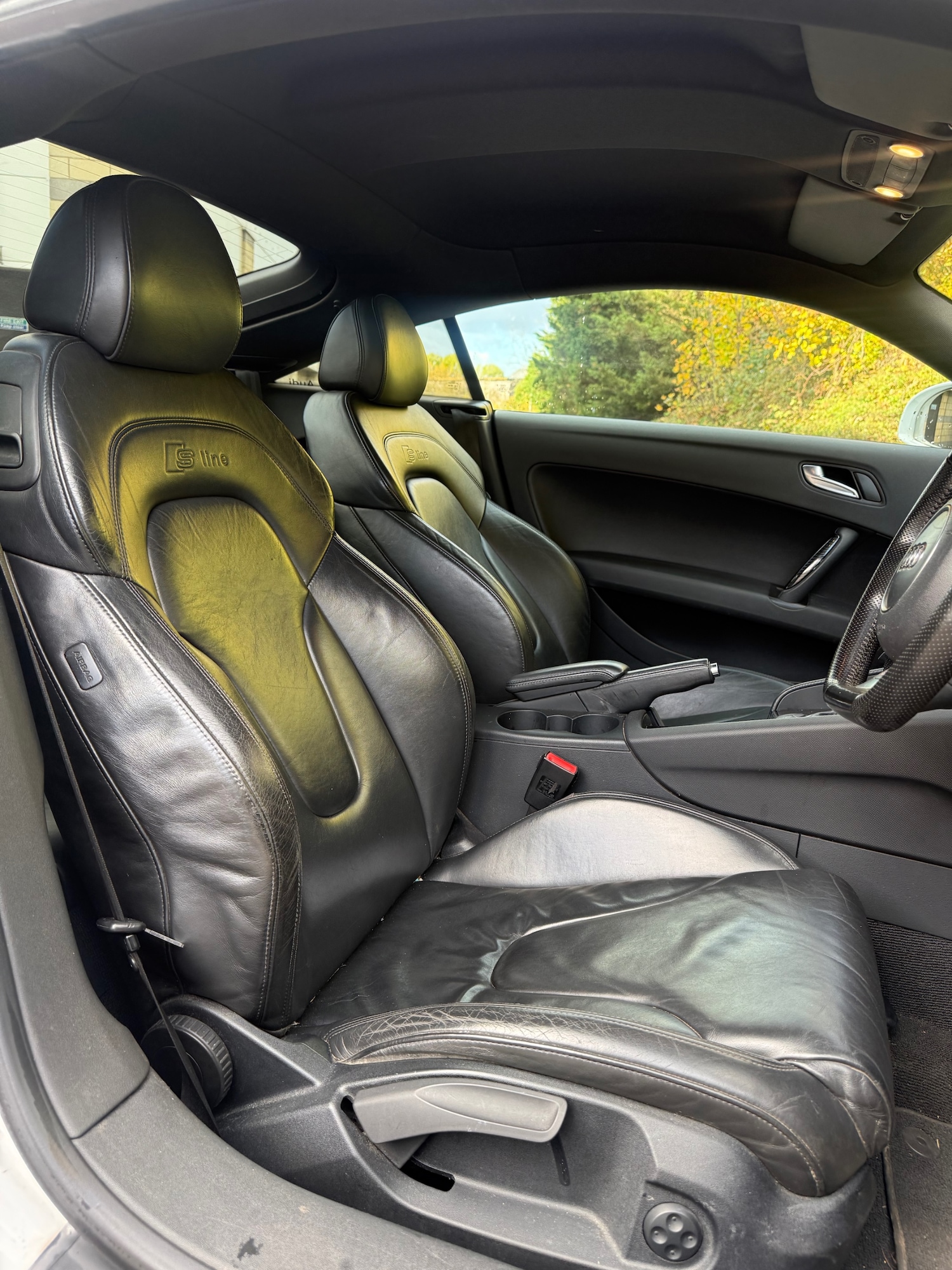 Used Audi TT 2012 for sale - 76413349: Photo 9