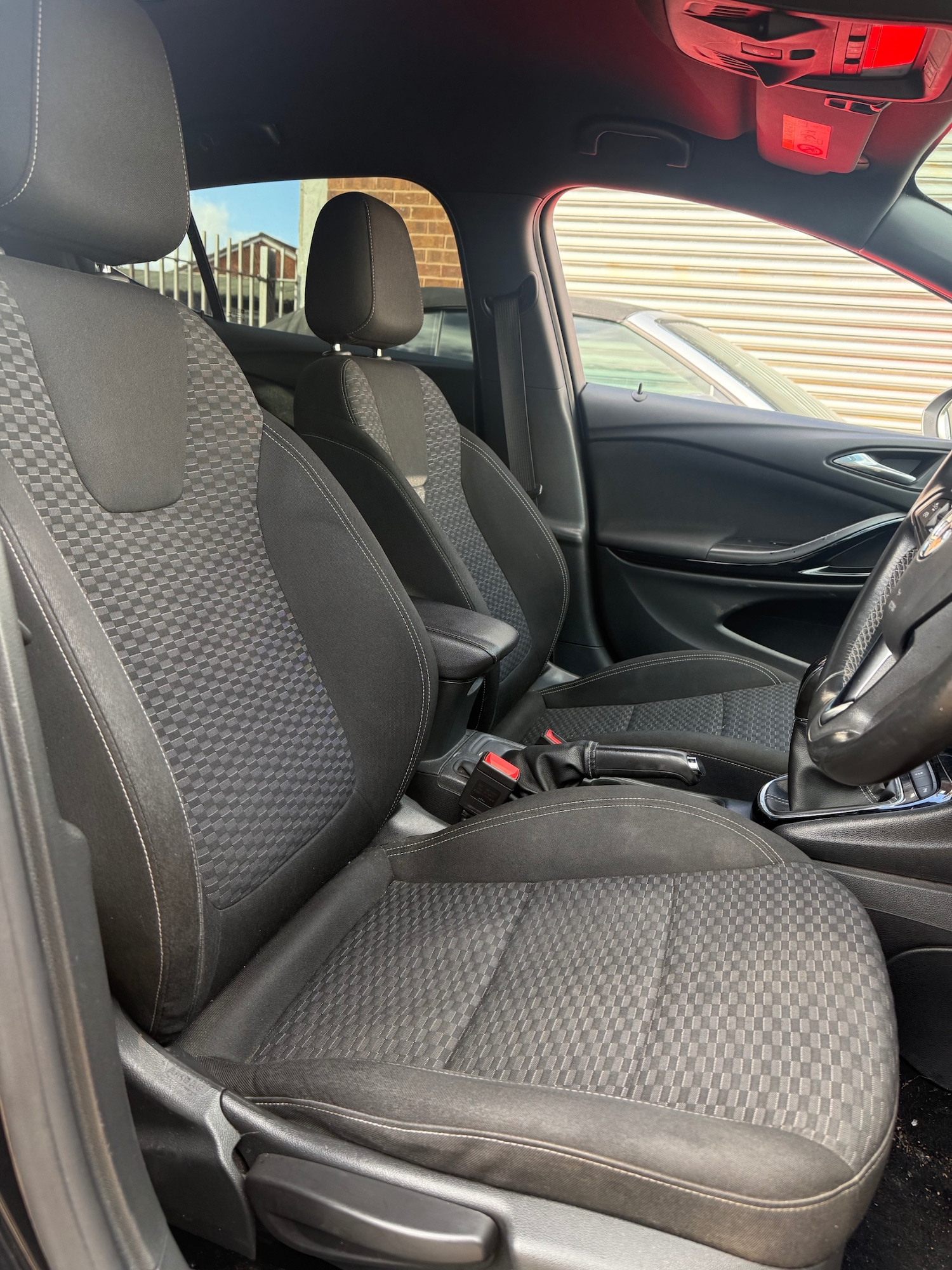 Used Vauxhall Astra 2017 for sale - 77635834: Photo 6