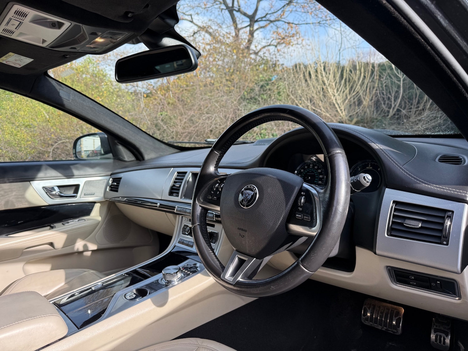 Used Jaguar XF 2014 for sale - 76571954: Photo 9