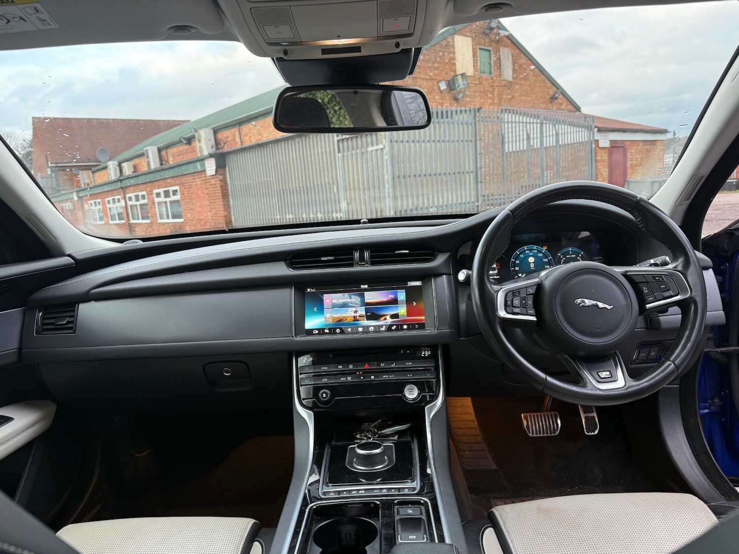 Used Jaguar XF 2016 for sale - 77494264: Photo 13