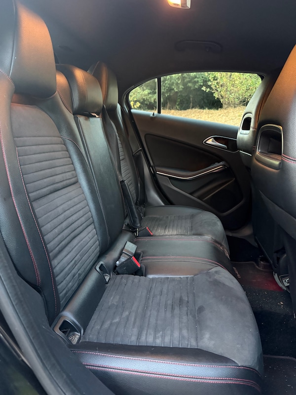 Used Mercedes-Benz A-Class 2015 for sale - 75613792: Photo 12