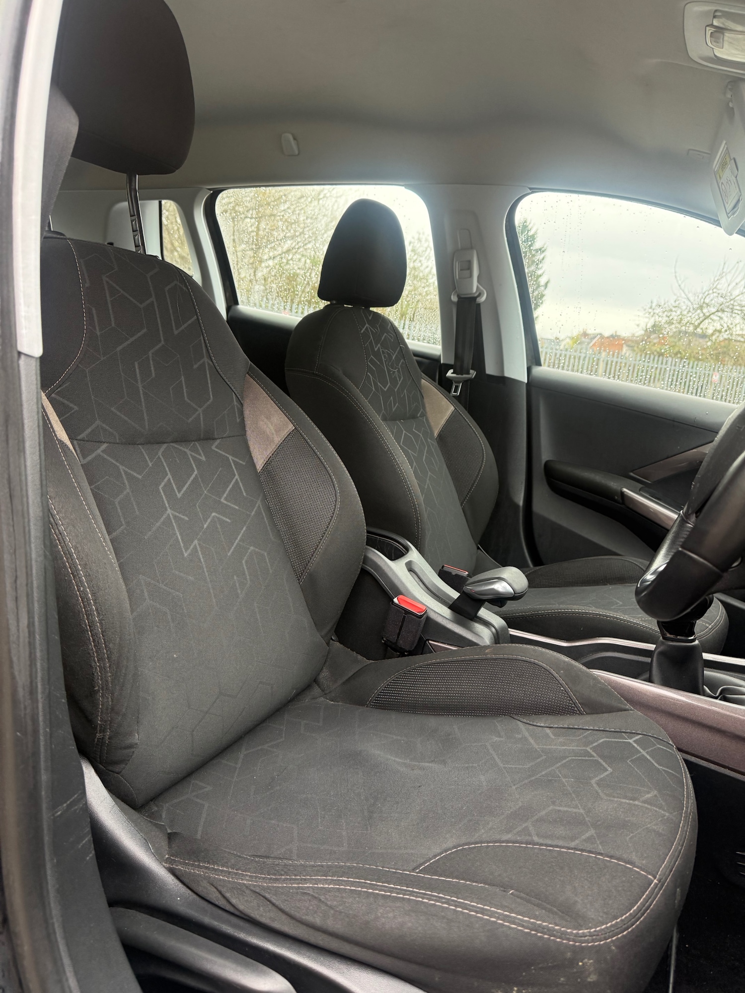 Used Peugeot 2008 2015 for sale - 76709188: Photo 9