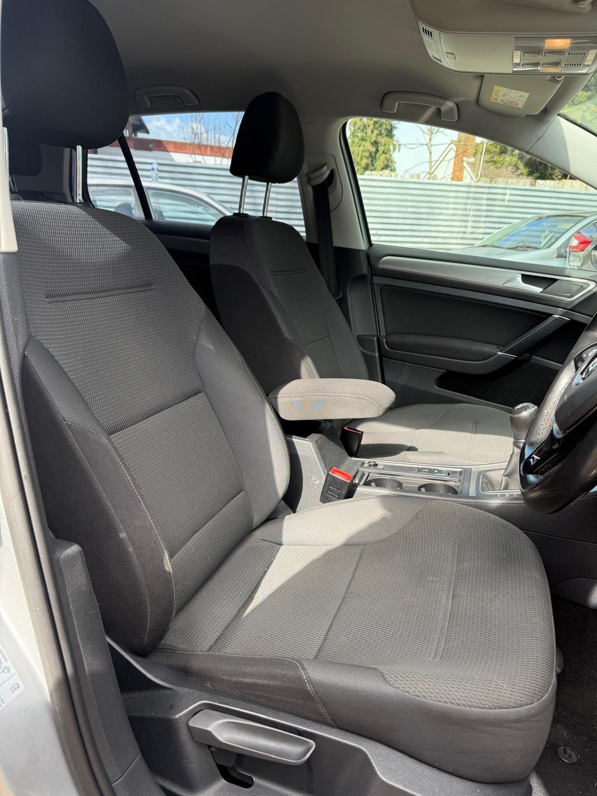 Used Volkswagen Golf 2015 for sale - 78055484: Photo 7