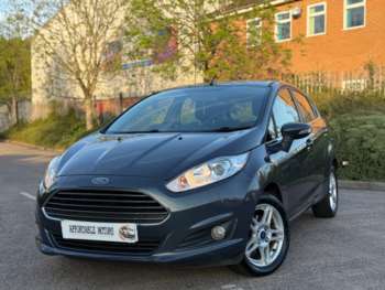 2013 (04) - 1.25 82 Zetec 5dr