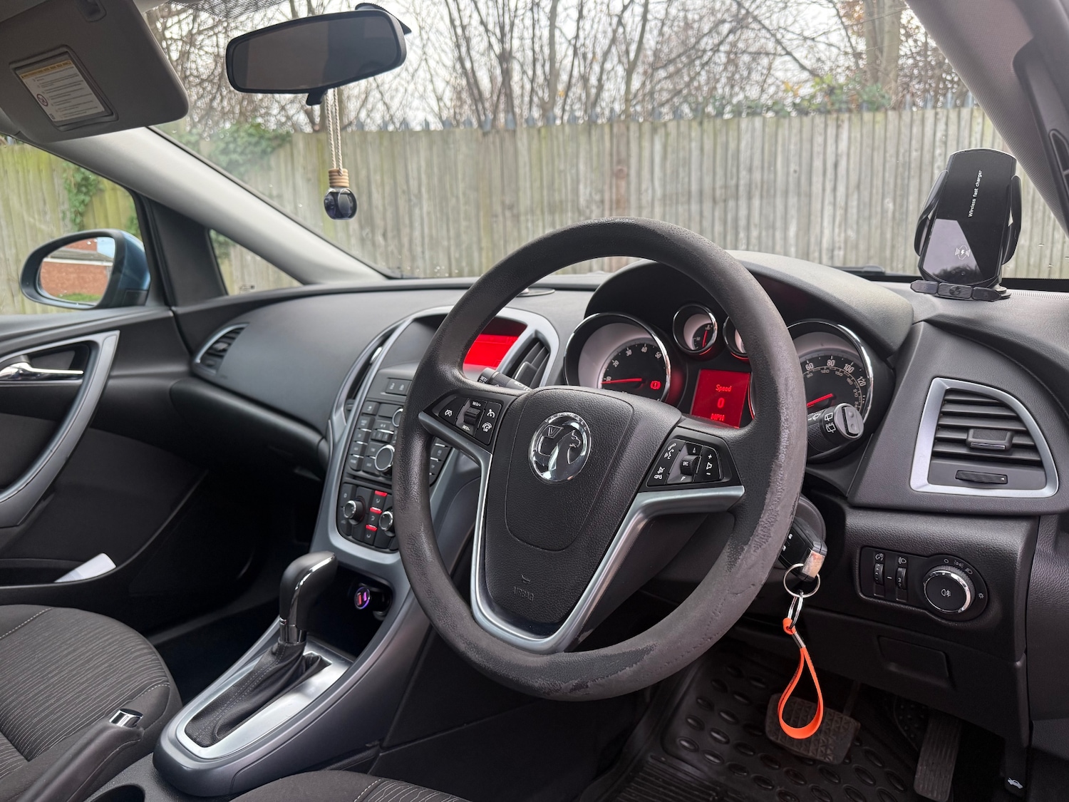 Used Vauxhall Astra 2014 for sale - 77137173: Photo 9