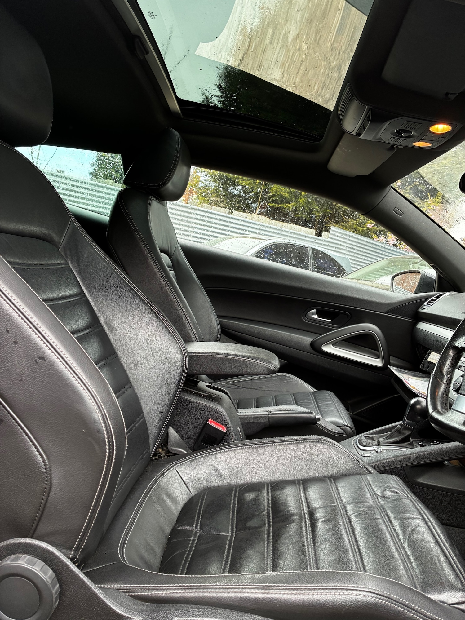 Used Volkswagen Scirocco 2009 for sale - 78201814: Photo 8