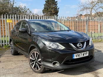Used Nissan Qashqai 2017 for sale - 77760664: Photo