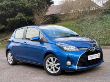 Used Toyota Yaris 2015 for sale - 74037400: Photo