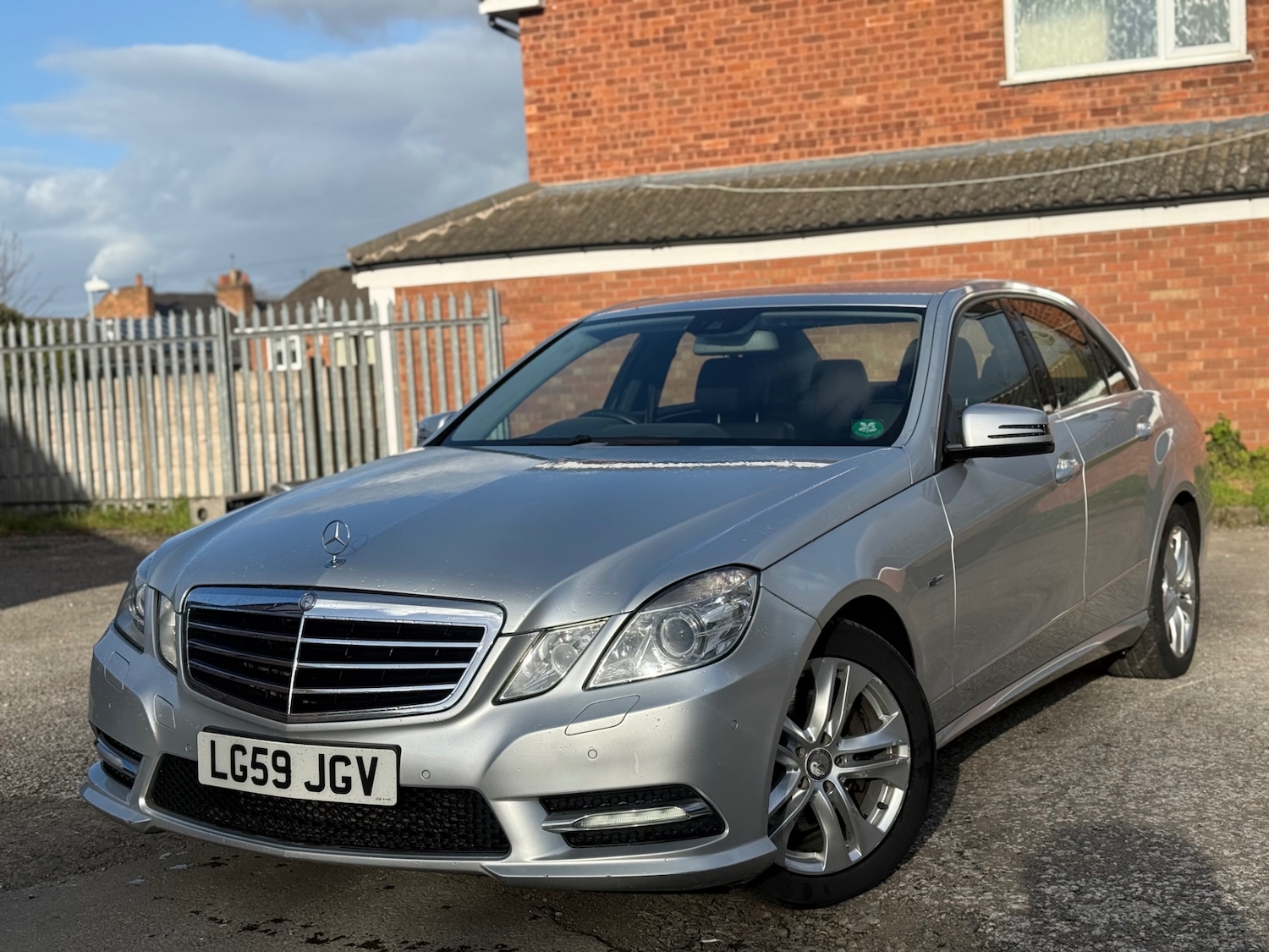 Used Mercedes-Benz E Class 2009 for sale - 78070731: Photo 1
