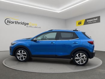 Used Kia Stonic 2024 for sale - 78989642: Photo