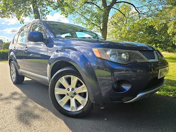 Mitsubishi - Outlander