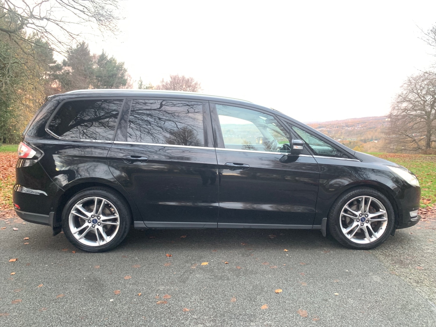 Used Ford Galaxy 2017 for sale - 77196616: Photo 2