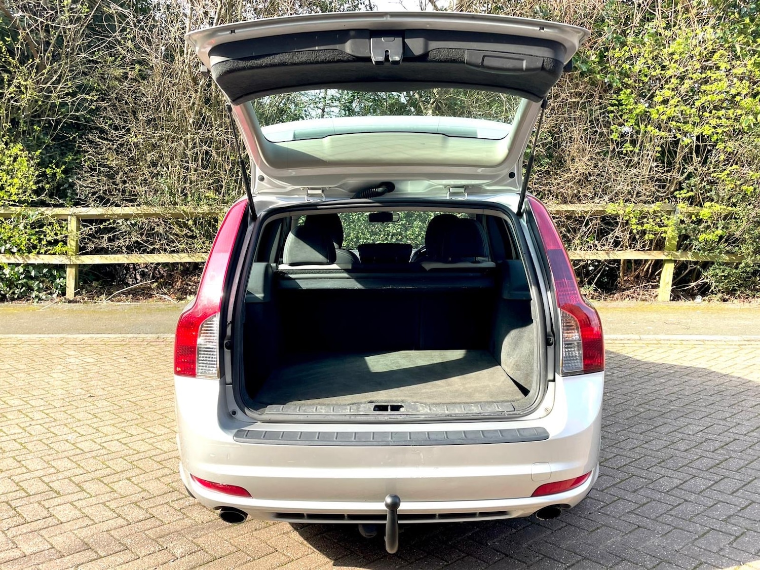 Used Volvo V50 2009 for sale - 78071709: Photo 8