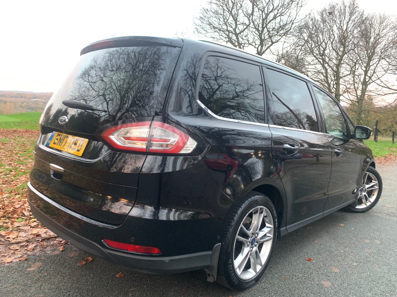 Used Ford Galaxy 2017 for sale - 76707411: Photo 3