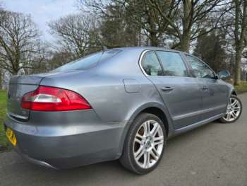 Used Skoda Superb 2009 for sale - 74839710: Photo