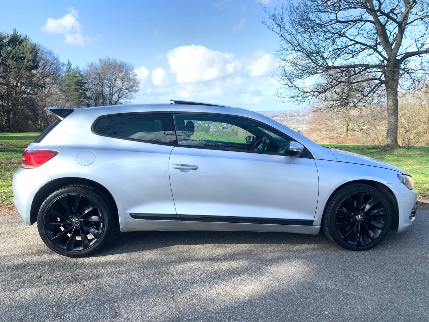 Used Volkswagen Scirocco 2008 for sale - 77977308: Photo 2