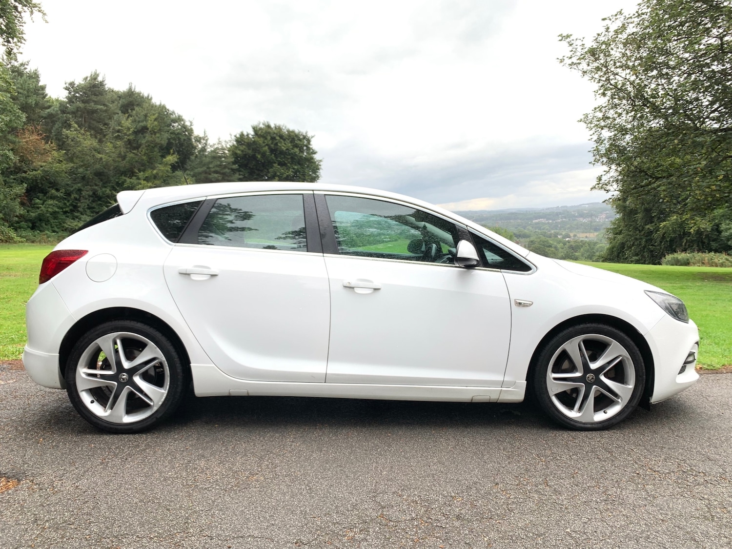 Used Vauxhall Astra 2014 for sale - 76377006: Photo 2