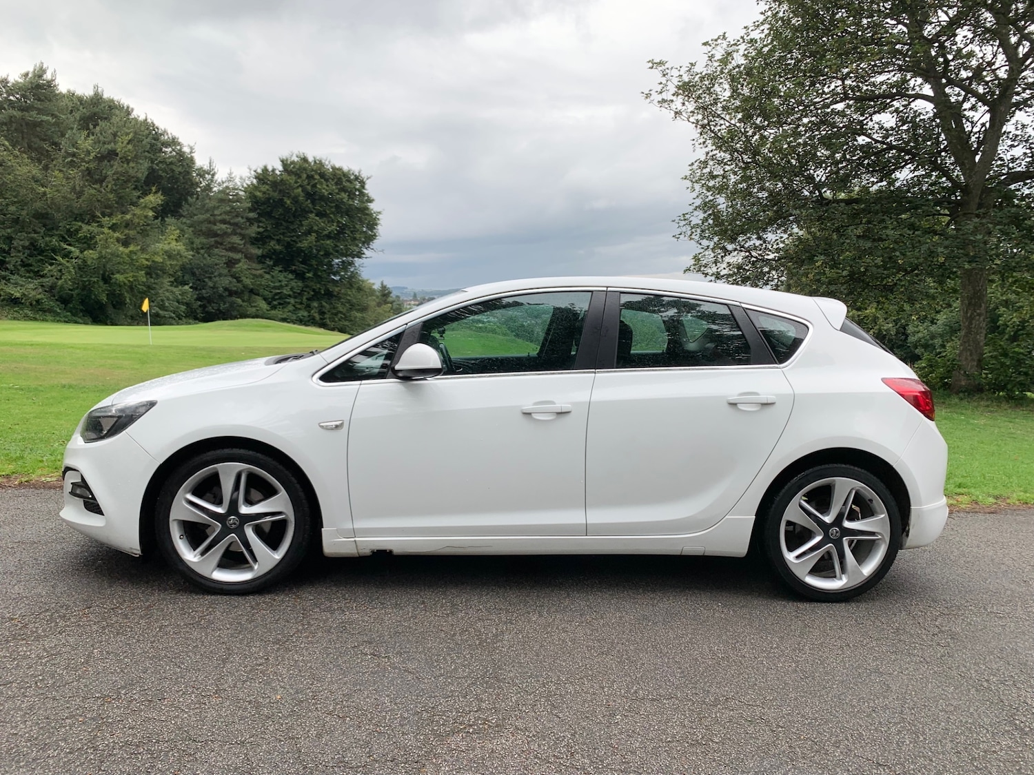 Used Vauxhall Astra 2014 for sale - 76377006: Photo 6