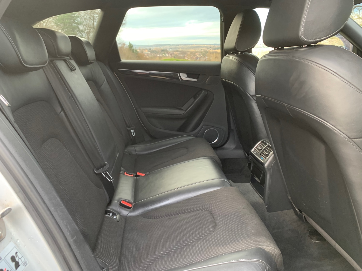 Used Audi A4 2011 for sale - 77977326: Photo 11