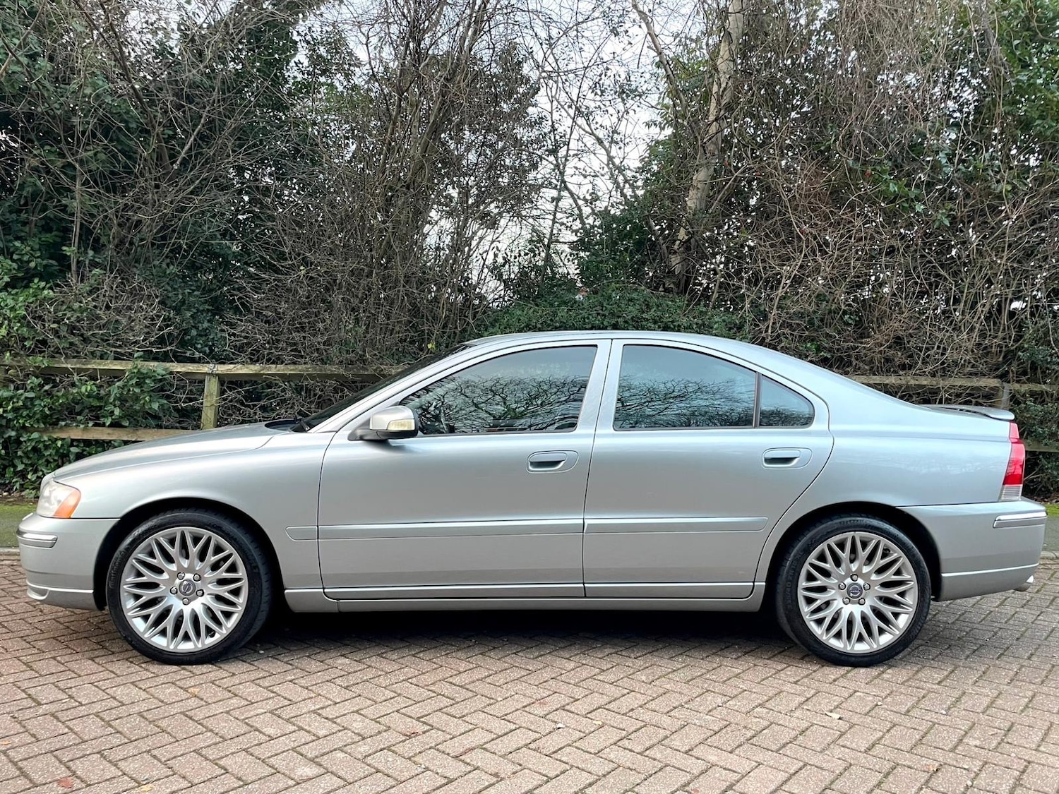 Used Volvo S60 2008 for sale - 77008932: Photo 6