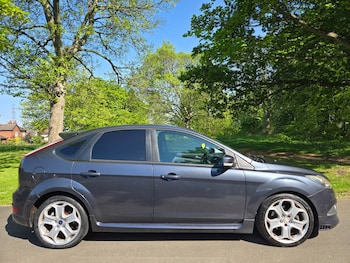 Used Ford Focus 2010 for sale - 75615486: Photo