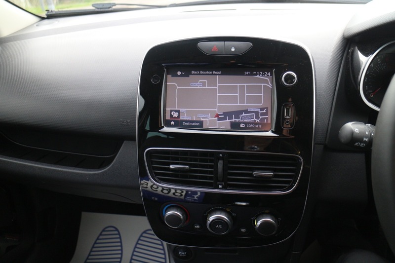 Used Renault Clio 2018 for sale - 77735331: Photo 10