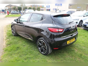 Used Renault Clio 2018 for sale - 77735331: Photo