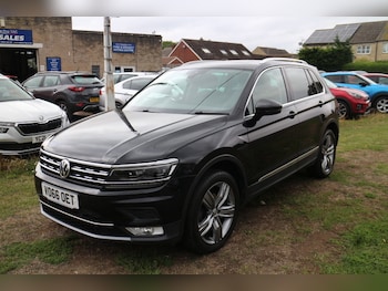 Used Volkswagen Tiguan 2016 for sale - 75936738: Photo