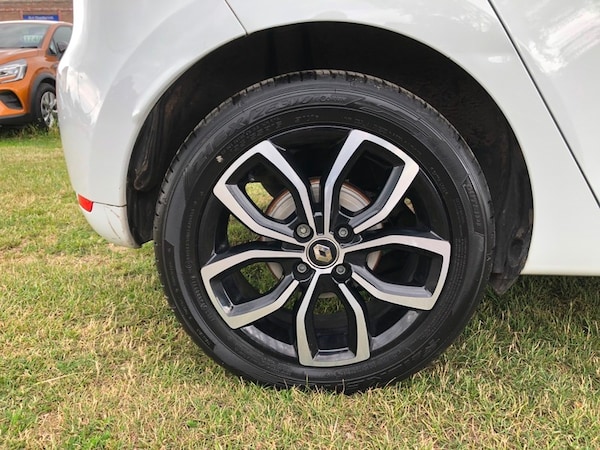 Used Renault Clio 2019 for sale - 74985946: Photo 11