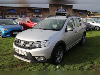 Used Dacia Sandero Stepway 2017 for sale - 76924088: Photo