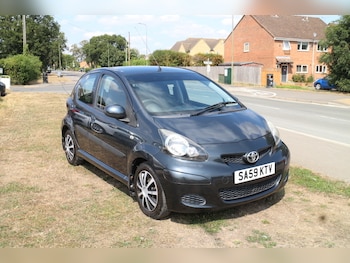 Used Toyota AYGO 2009 for sale - 75631544: Photo